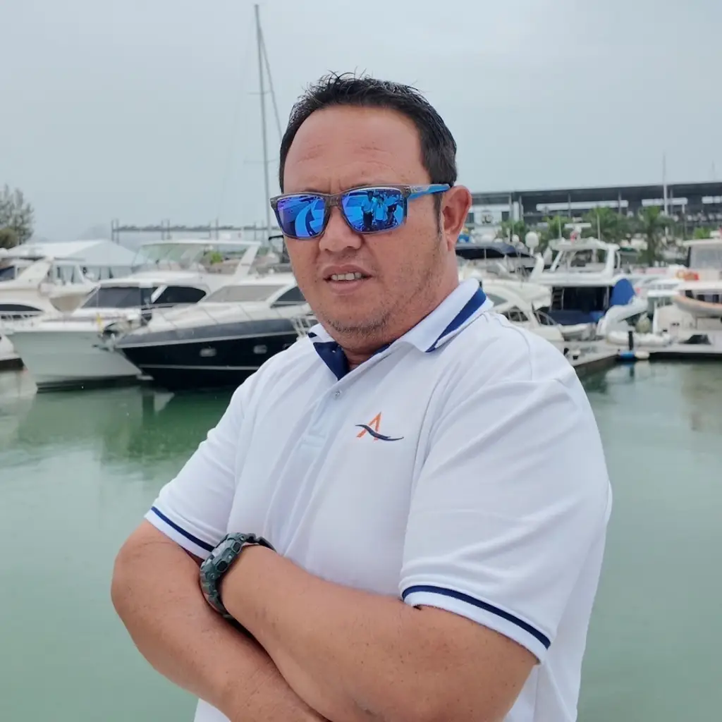 Mr. Chatchai Taingnoi - Captain at AIM Charters